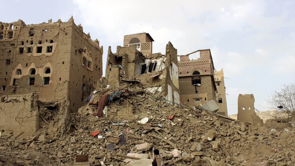 الحكومة اليمنية المعترف بها دوليا ترحب بمبادرة السعودية