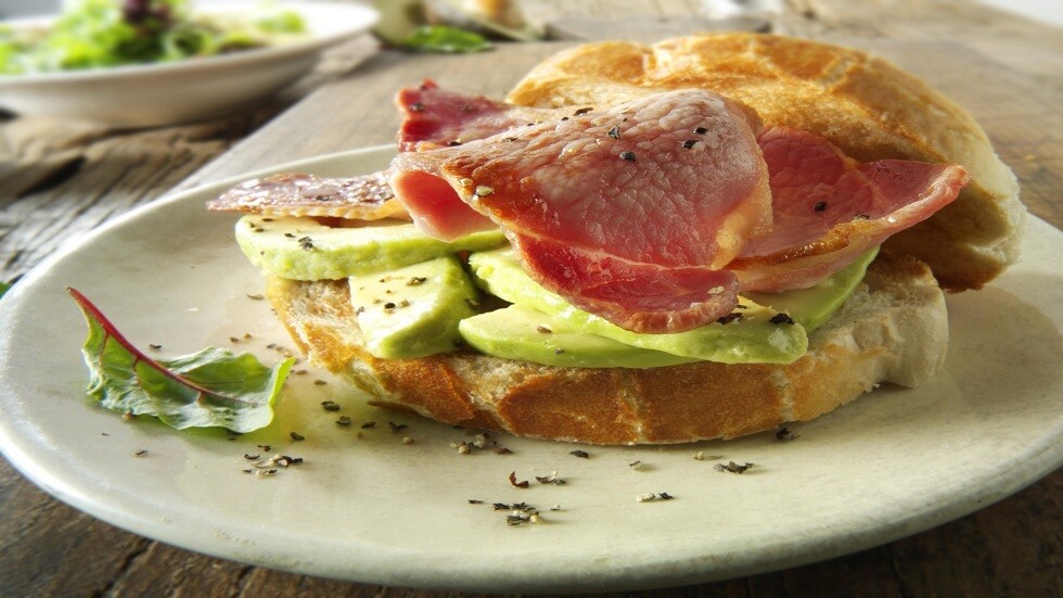 ما الحلوى التي نختارها في وجبة الفطور؟