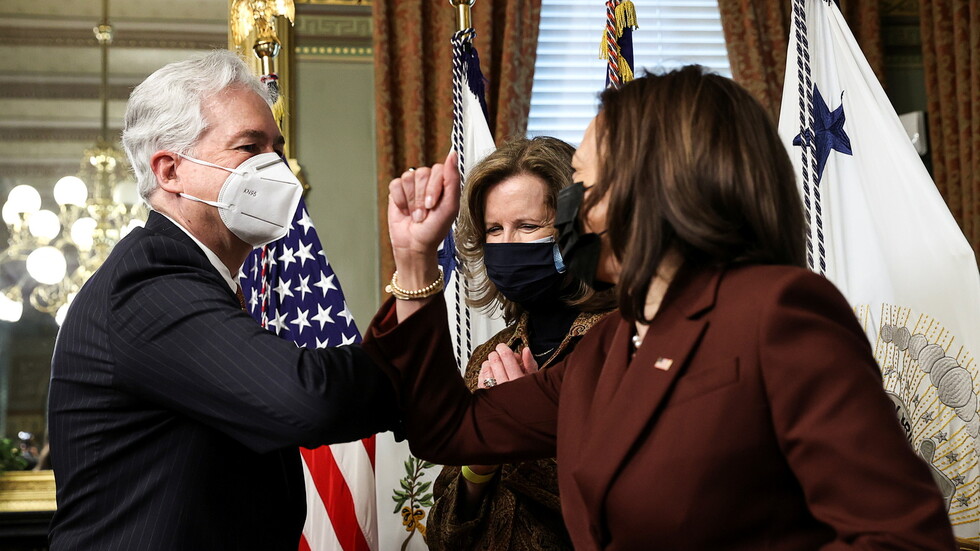 هاريس عن إطلاق النار في كولورادو: "مأساوي"