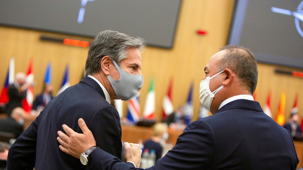 أنقرة: تشاووش أوغلو يبحث مع بلينكن "أس-400" والأوضاع في سوريا وليبيا وشرق المتوسط