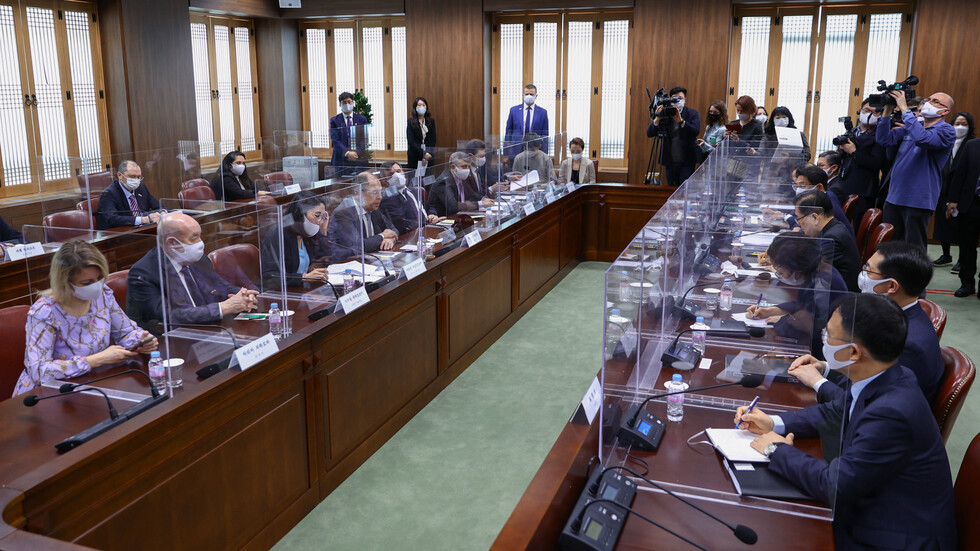 زاخاروفا تروي تفاصيل على هامش زيارة لافروف إلى كوريا الجنوبية