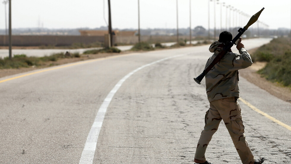 "فرانس برس" تتحدث عن انسحاب مرتزقة من ليبيا إلى سوريا