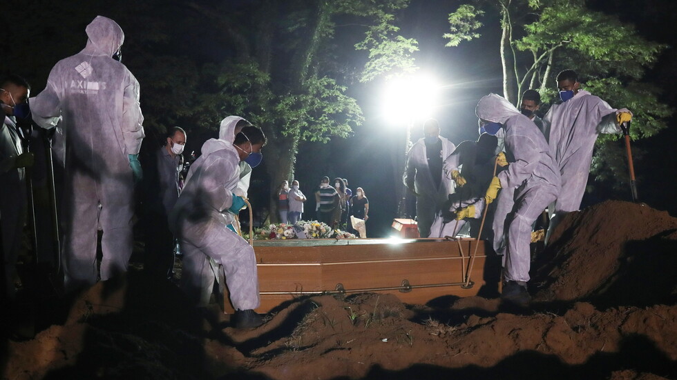 البرازيل تسجل حصيلة قياسية جديدة لوفيات كورونا