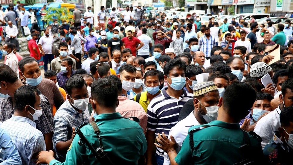 بنغلاديش.. 5 قتلى وعشرات الجرحى في احتجاجات على زيارة رئيس الوزراء الهندي