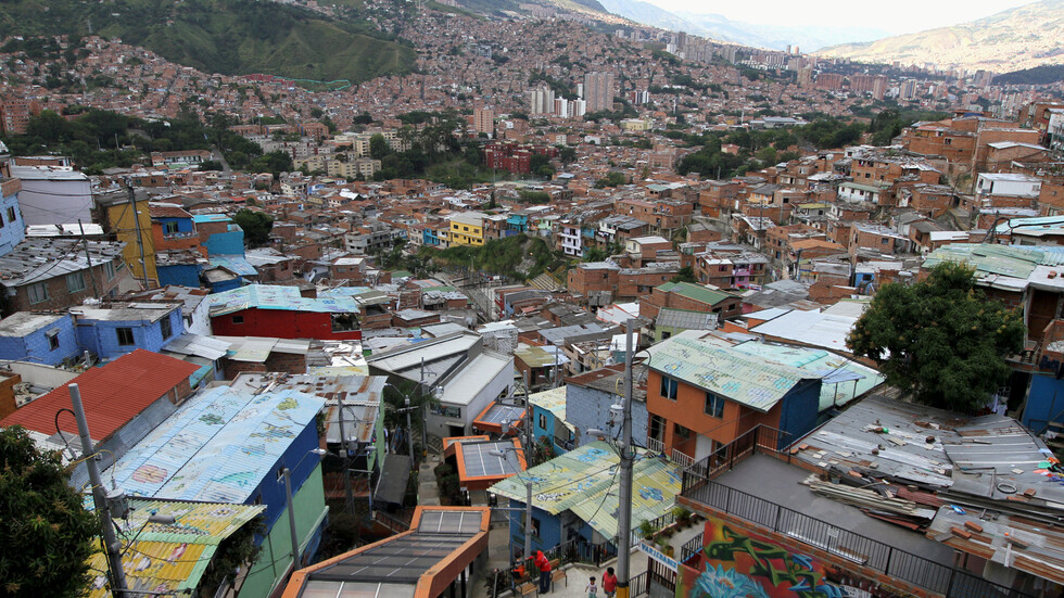 كولومبيا.. العمل على إنقاذ عمال محتجزين منذ 4 أيام تحت الأرض