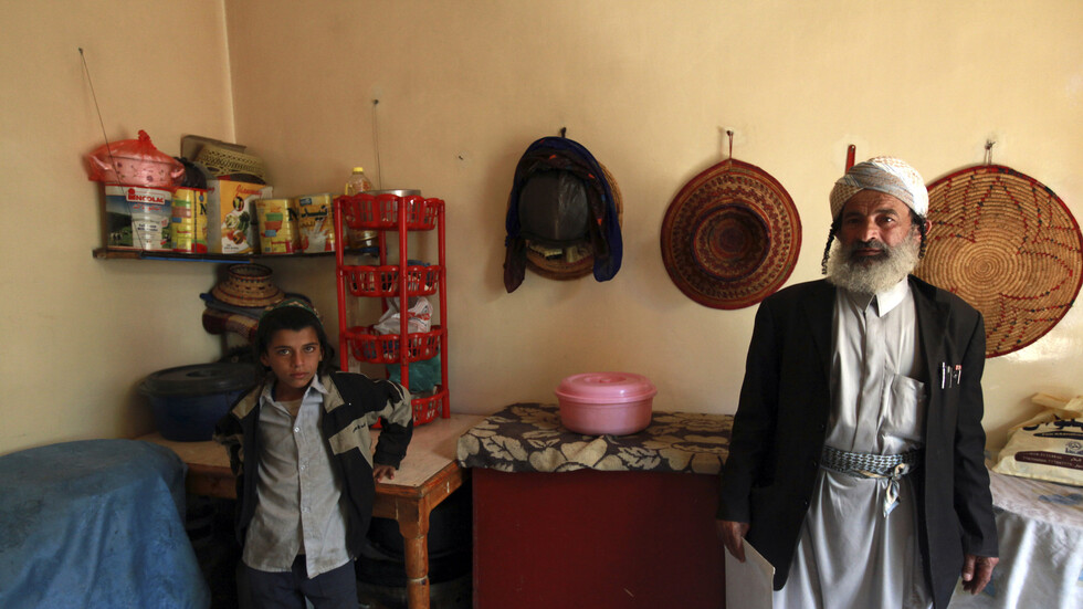 إعلام إسرائيلي: تهريب 13 يمنيا يهوديا إلى مصر تمهيدا لنقلهم إلى إسرائيل أو الإمارات