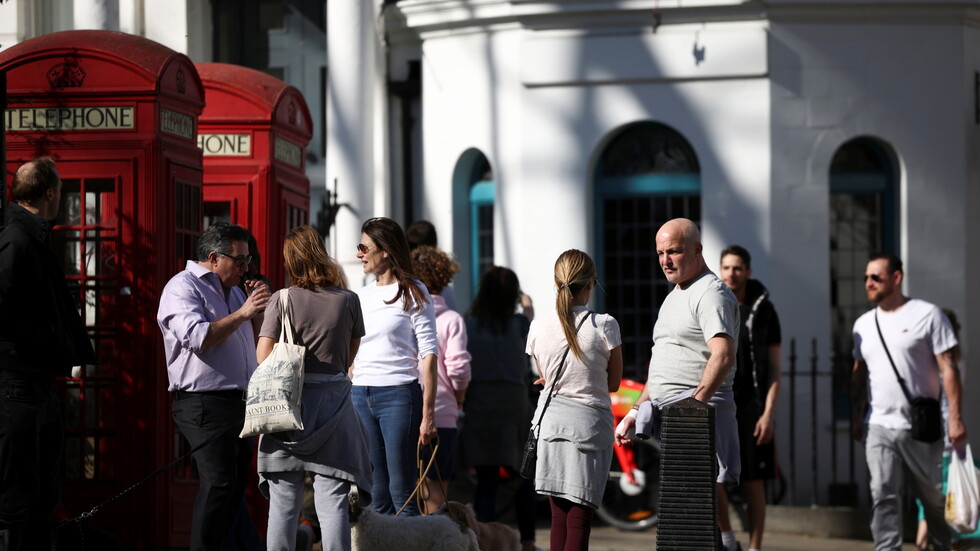 بريطانيا.. 43 وفاة و4052 إصابة جديدة بكورونا