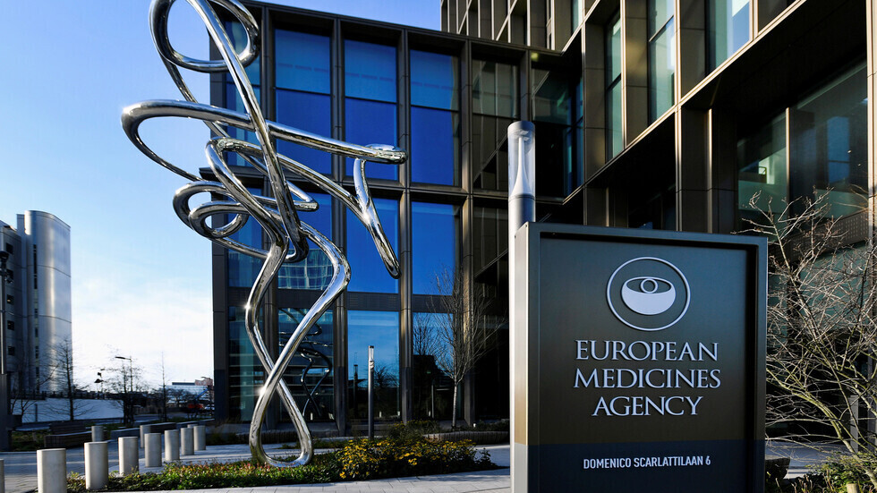 الوكالة الأوروبية للأدوية تحقق في 62 تقريرا عن تخثر نادر للدم في جميع أنحاء العالم