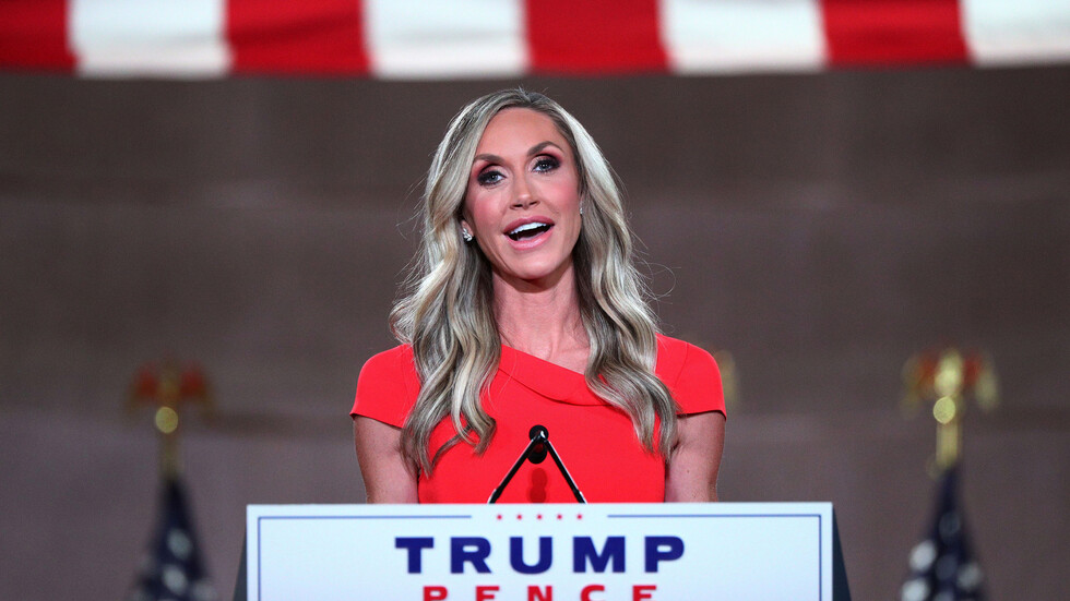 لارا ترامب: "فيسبوك" حذف المقابلة التي أجريتها مع الرئيس السابق