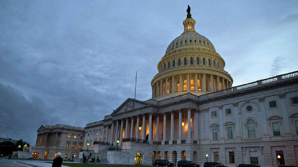 مشروع قانون بمجلس الشيوخ يقيد سلطة بايدن لشن حرب بعد ضربات سوريا
