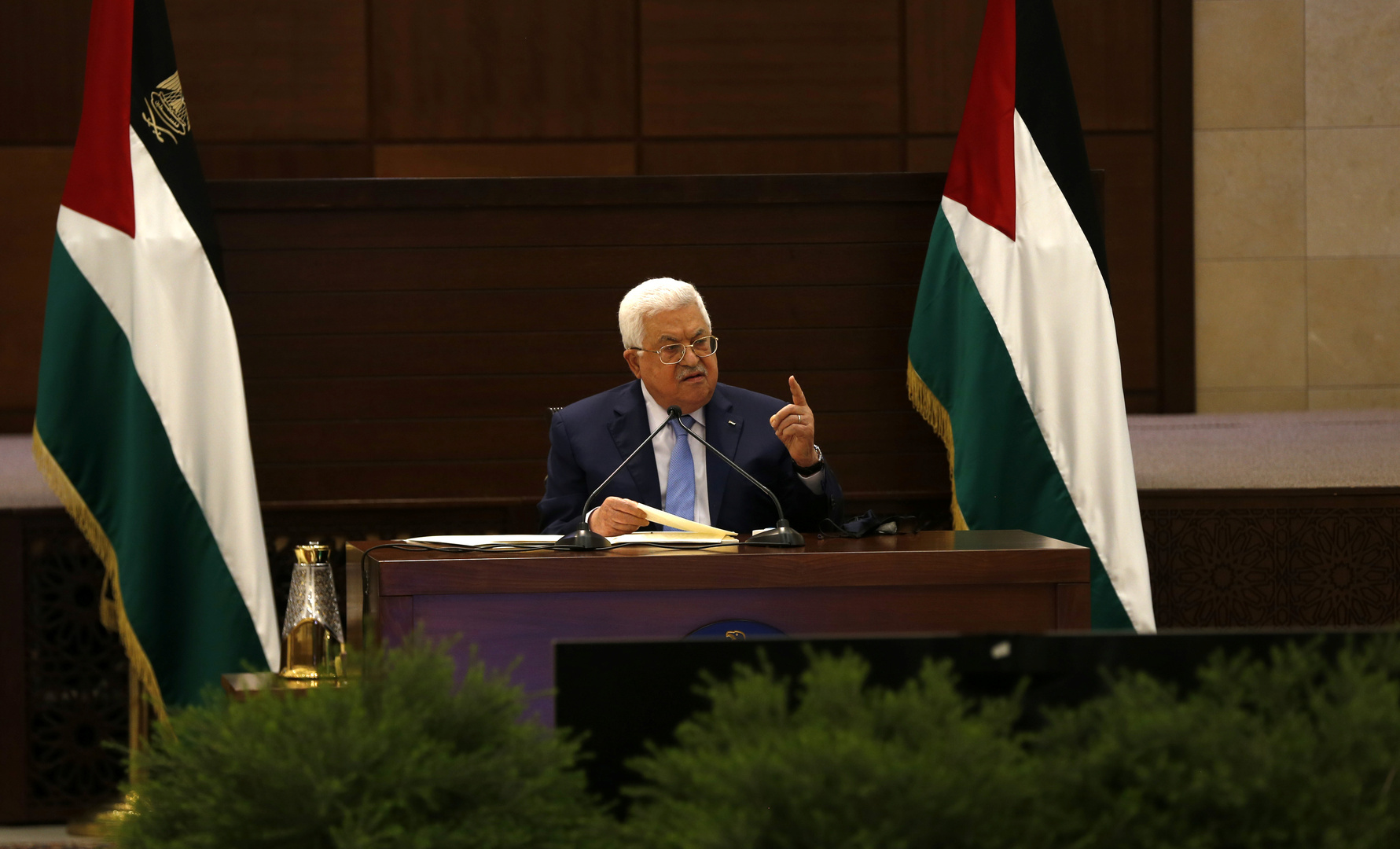 الرئيس الفلسطيني يعلن حالة الطوارئ 30 يوما لمواجهة كورونا