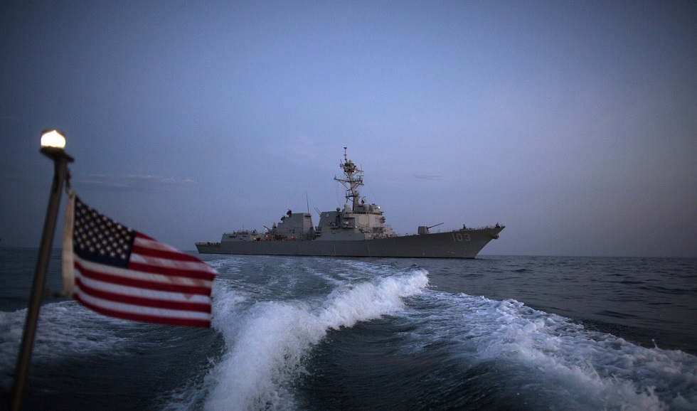 عبور سفينة حربية أمريكية مضيق تايوان بعد تحذير أمريكي من غزو صيني لتايوان