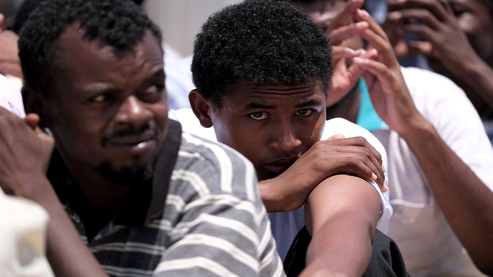ليبيا.. تحرير 47 مهاجرا غير شرعي من سجن سري