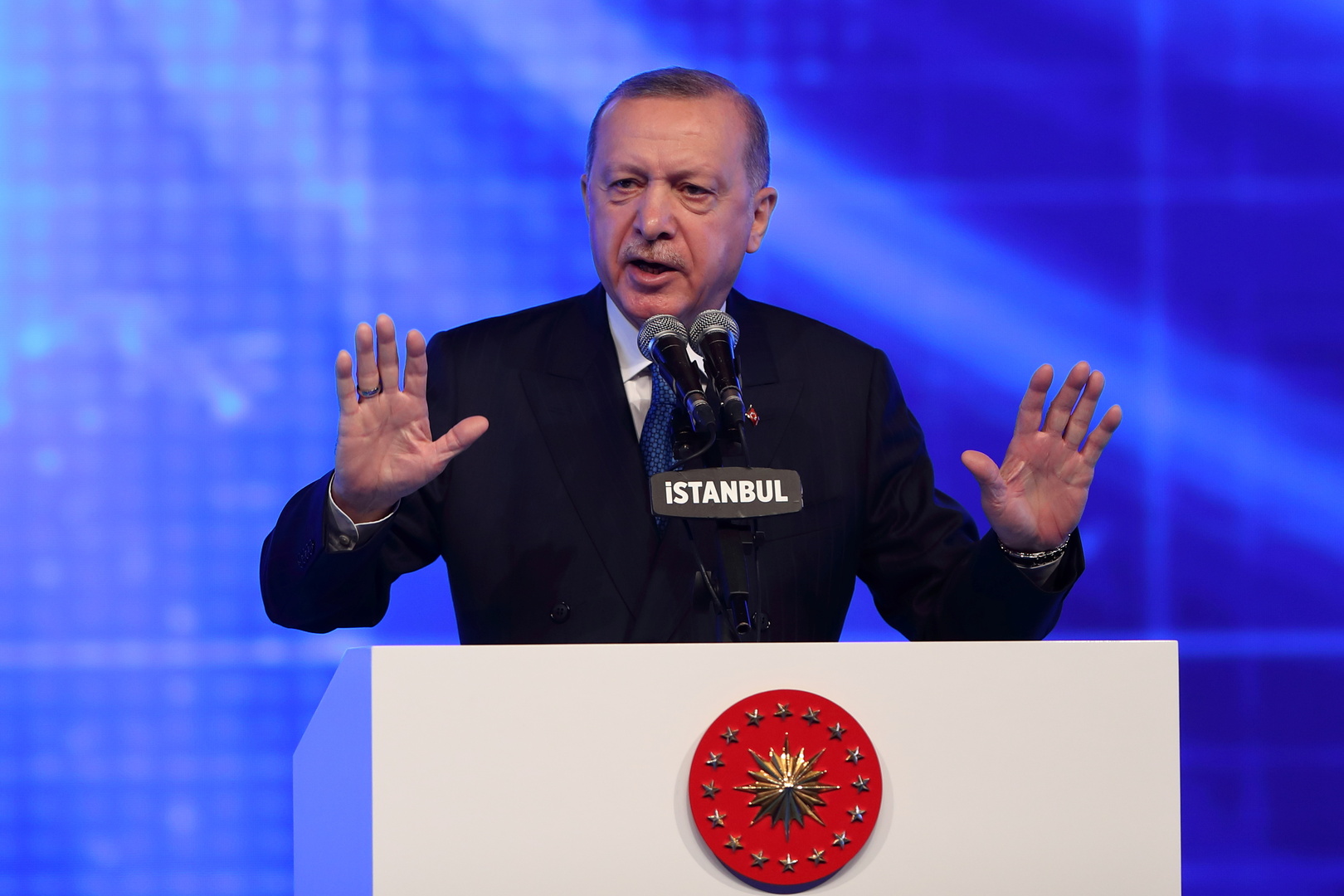 أردوغان: إقامة نظام سياسي قادر على تمثيل جميع السوريين ضروري لإحلال السلام