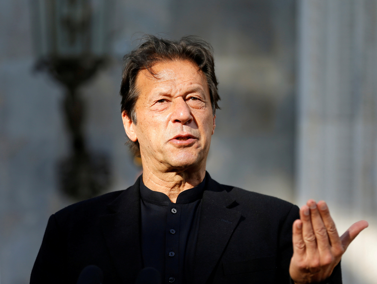 وزير الصحة الباكستاني: إصابة رئيس وزراء باكستان عمران خان بفيروس كورونا