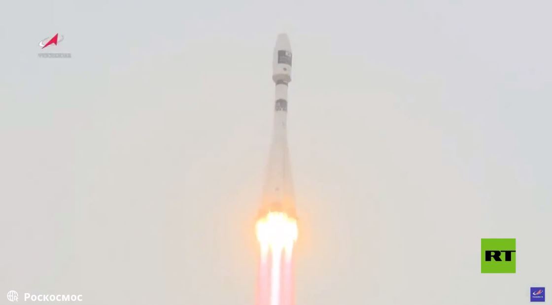 صاروخ روسي يحمل 38 قمرا صناعيا من 18 دولة إلى الفضاء