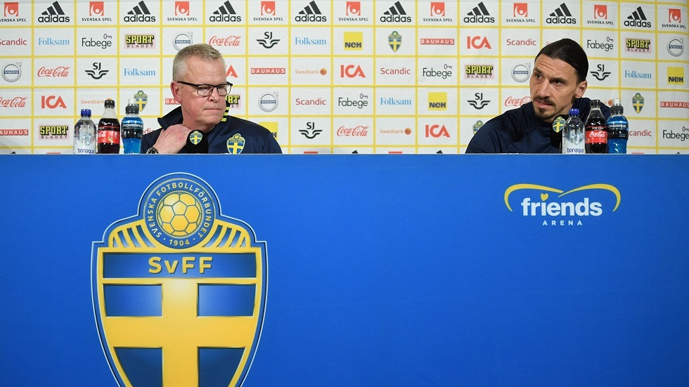 إبراهيموفيتش يبكي خلال عودة عاطفية لصفوف المنتخب السويدي (فيديو)