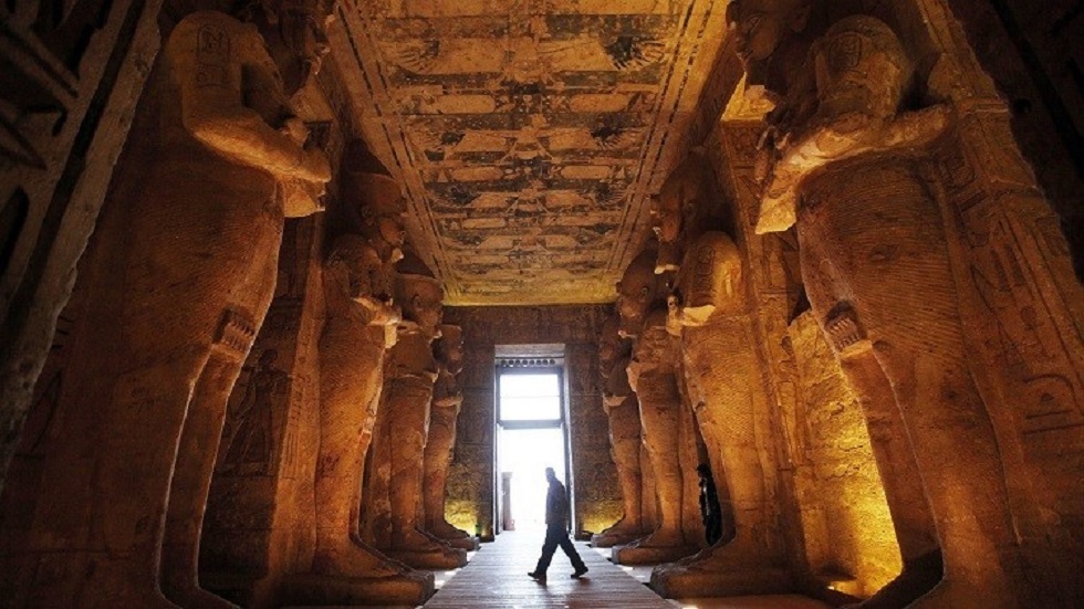 عالم آثار مصري يرد على شائعة أن 