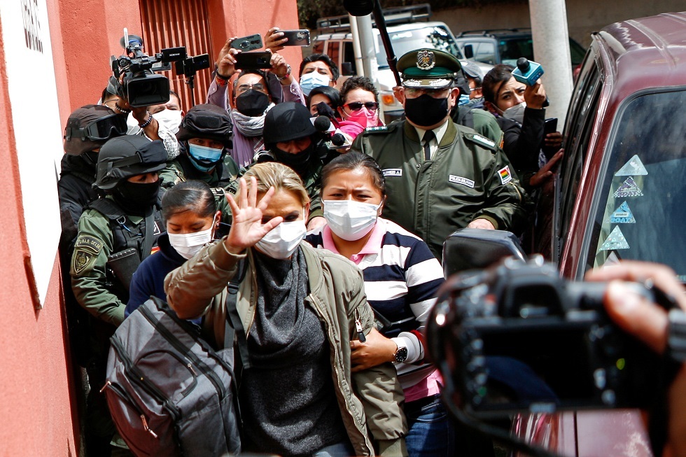 واشنطن تشكك في مشروعية اعتقال مسؤولين سابقين في بوليفيا