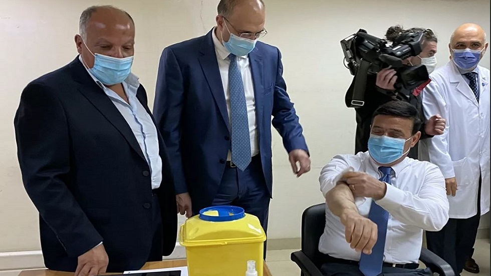انطلاق التطعيم بلقاح سبوتنيك V في لبنان