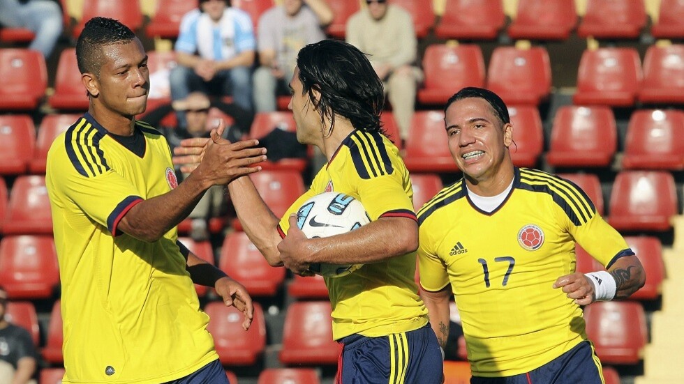 شاهد.. لحظة إلقاء القبض على نجم كولومبيا السابق غوارين