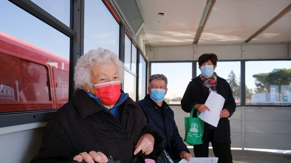 إيطاليا.. استمرار انخفاض معدل الوفيات والإصابات اليومية بكورونا