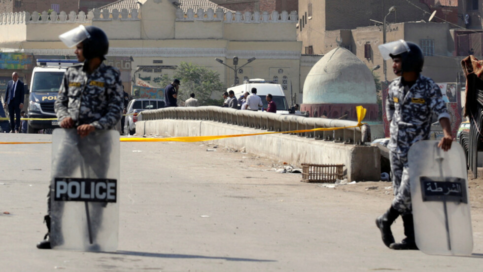 مجهولون ينبشون قبر ممرضة مصرية متوفية بكورونا ويحرقون جثتها