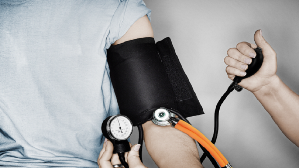 كيف نخفّض مستوى ضغط الدم من دون أدوية؟