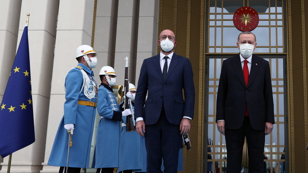 رئيس المجلس الأوروبي يدعو من تركيا إلى مغادرة كل المقاتلين الأجانب ليبيا