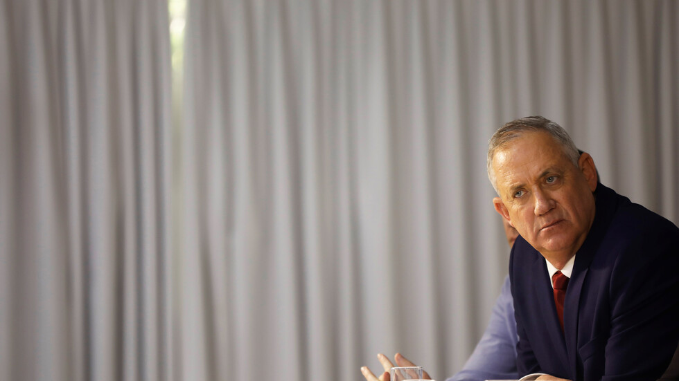 غانتس بعد الهجوم على سفينة إيرانية: إسرائيل ستواصل التصرف