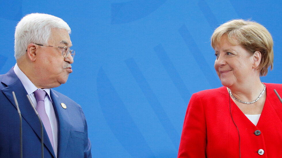 الحكومة الألمانية: ميركل لم تلتق عباس بسبب جدول عملها المزدحم وجائحة كورونا