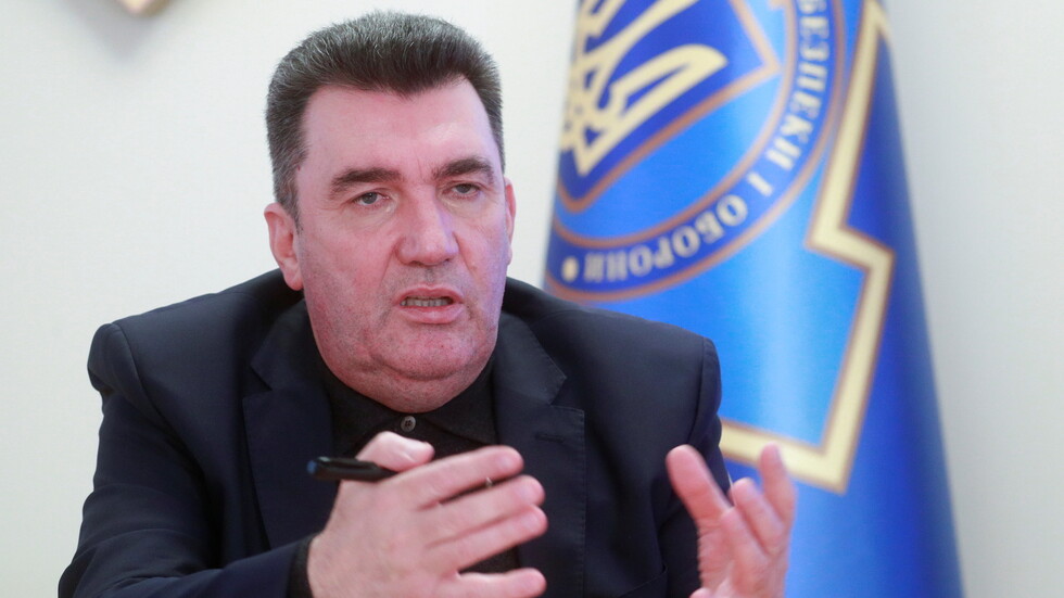 أوكرانيا: لن نحاول استعادة دونباس بالقوة ومسألة الحرب بيد بوتين