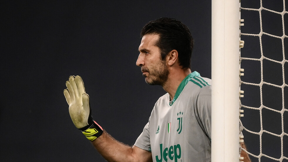 بوفون يسخر من نفسه (صورة)