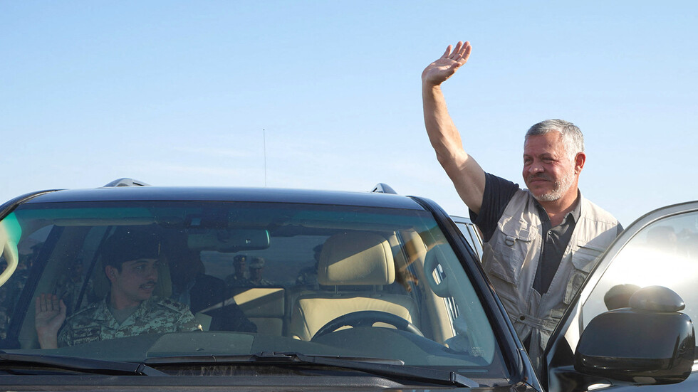 "العرش الصامد".. تقرير عن مئوية تأسيس الأردن وظلال الأزمة