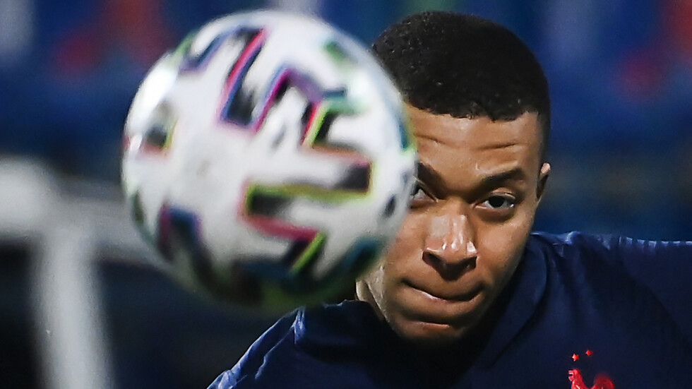 مبابي يحسم أمره ويبلغ سان جيرمان بقراره النهائي بشأن مستقبله