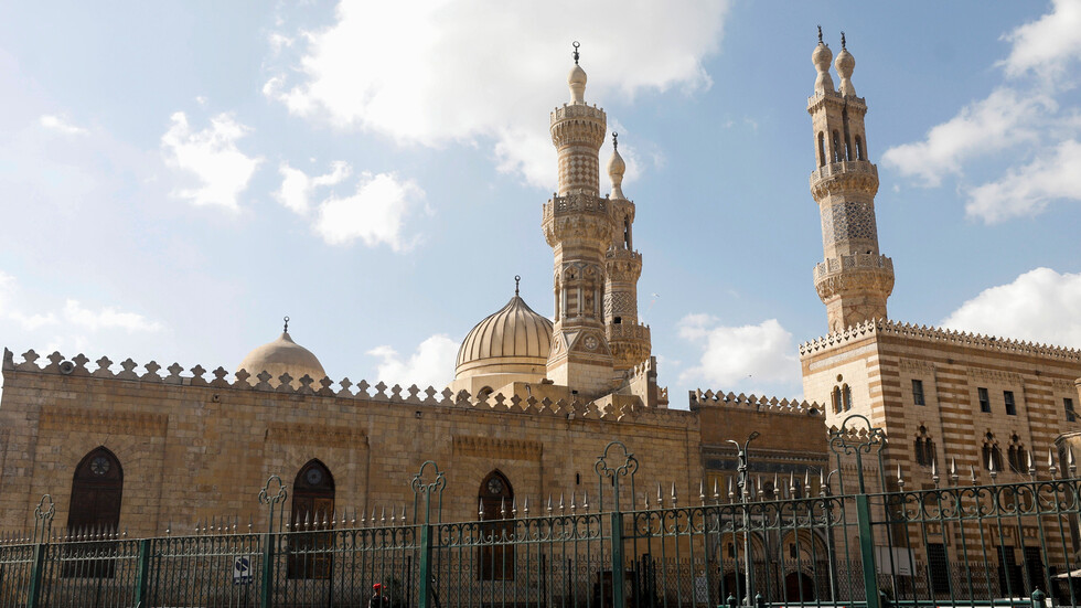 مصر تبني عشرات المساجد بملايين الجنيهات في عام واحد