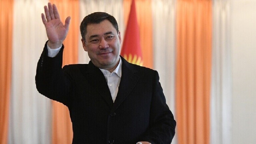 قرغيزستان تصوت على دستور يعزز سلطات الرئيس