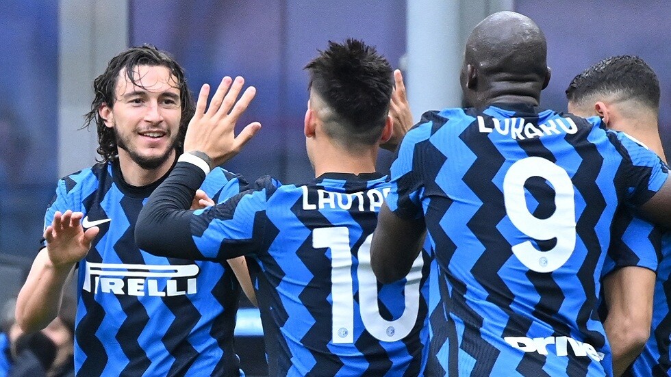 إنتر ميلان يتجاوز عقبة كالياري ويعزز صدارته للدوري الإيطالي (فيديو)