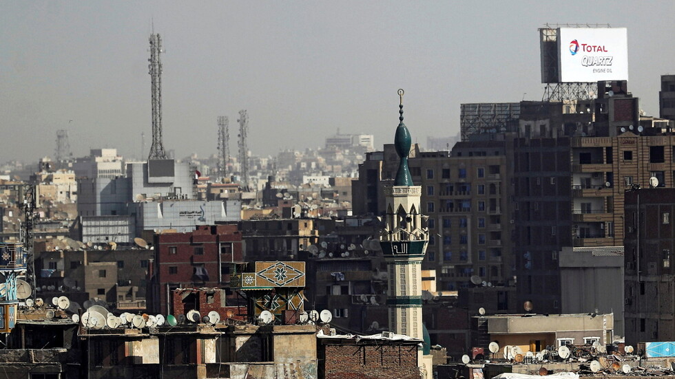 مصر.. مدفع رمضان ينطلق من جديد في القاهرة بعد توقف دام حوالي 30 عاما (صور)