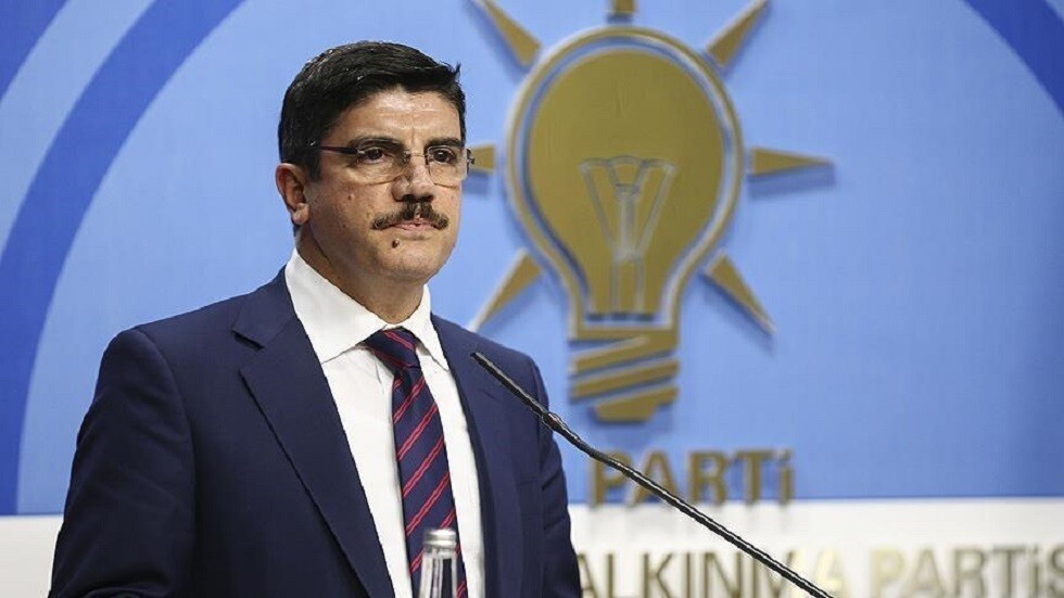 مستشار أردوغان: أنقرة لن تتراجع عن موقفها في ليبيا بسبب انزعاج البعض