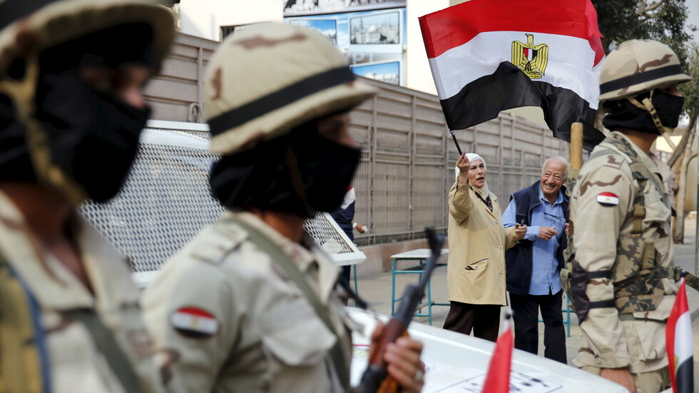 "تعلمت عدم الخوف وكيفية التصرف من جيش بلادي".. مصري يساعد الشرطة الأمريكية بالقبض على هارب