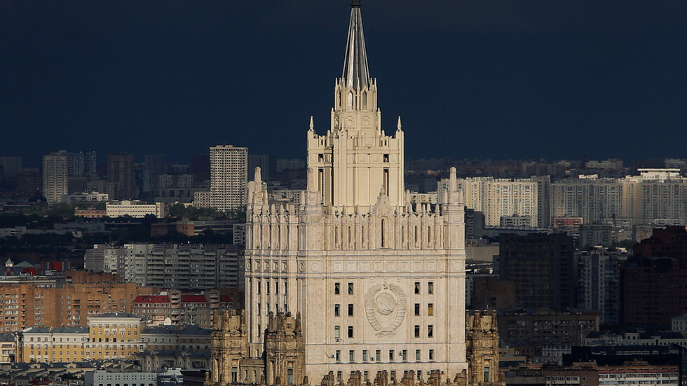 الخارجية الروسية: العقوبات الأمريكية ضد روسيا تتعارض مع مصالح شعبي البلدين