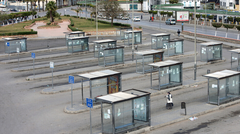 الجزائر تمدد حظر التجول في 9 ولايات بينها العاصمة