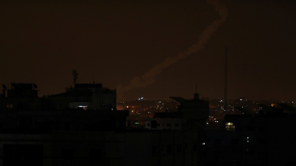 مراسلنا: صافرات الإنذار تدوي في غلاف قطاع غزة