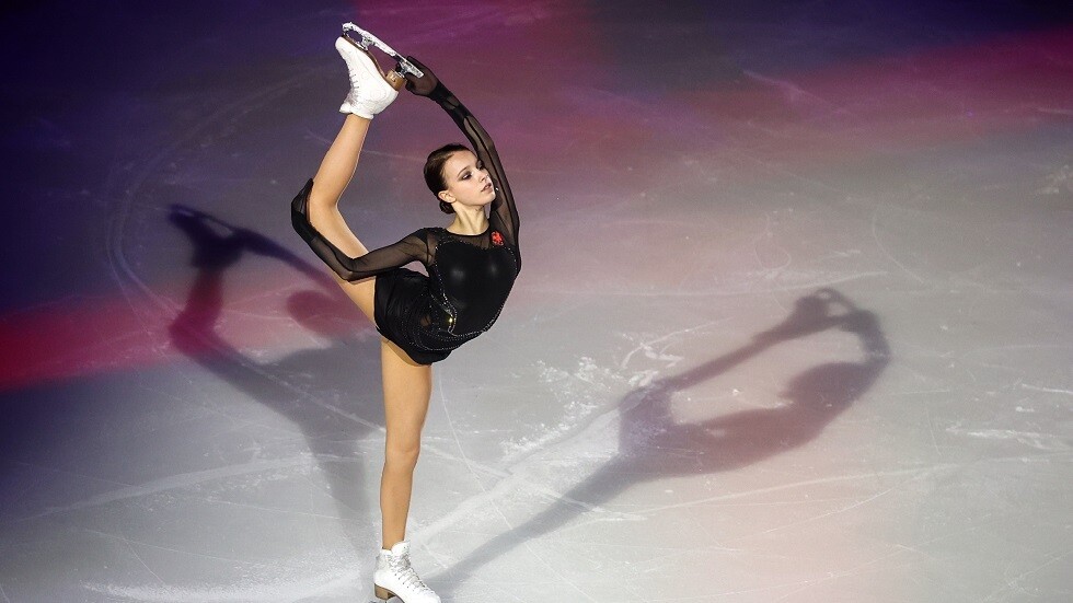 منتخب روسيا يتوج ببطولة العالم للفرق للتزحلق الفني على الجليد (فيديو)