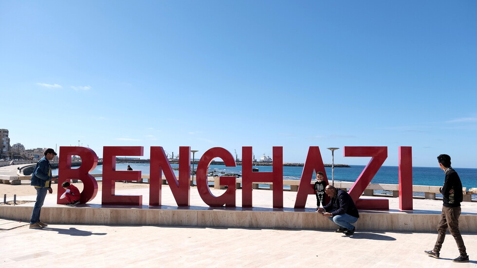 لأول مرة حكومة الوحدة الوطنية الليبية الجديدة تعقد اجتماعا في بنغازي