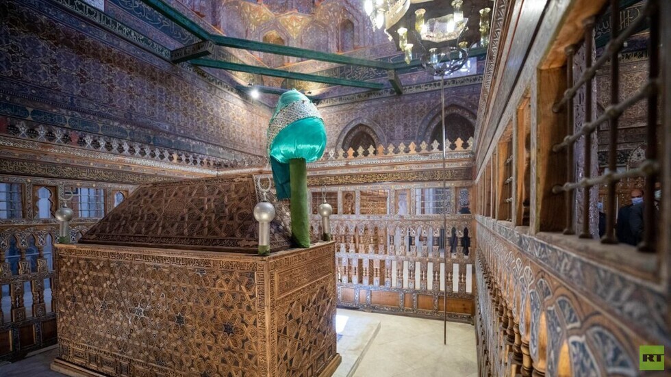 افتتاح قبة ضريح الإمام الشافعي في القاهرة (بالصور والفيديو)