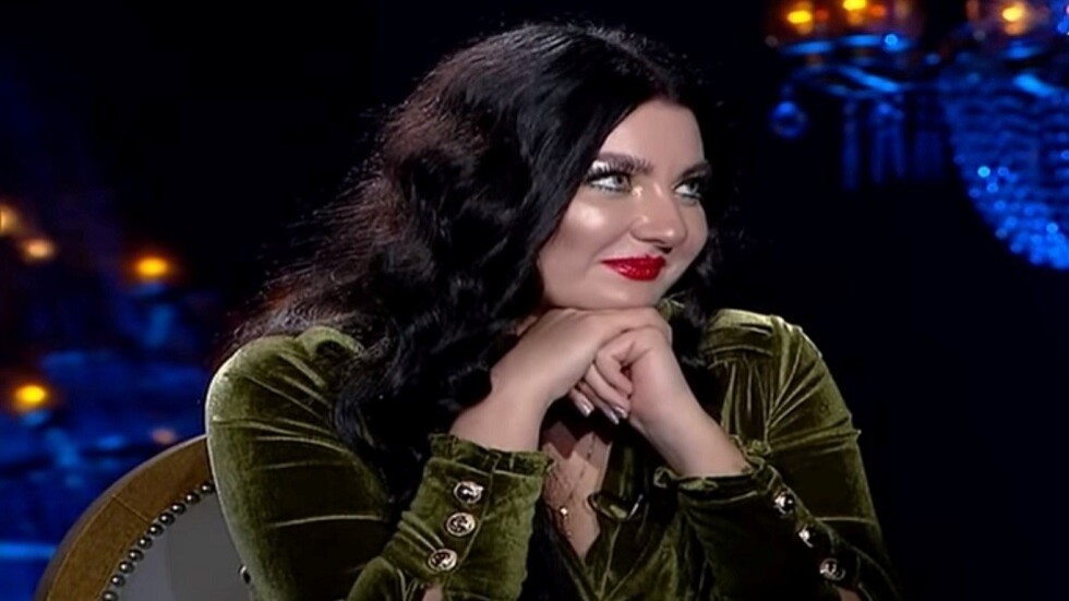 الراقصة الأرمنية صافينار: وزير إعلام عربي عرض علي فيلا في فرنسا ورفضت (فيديو)