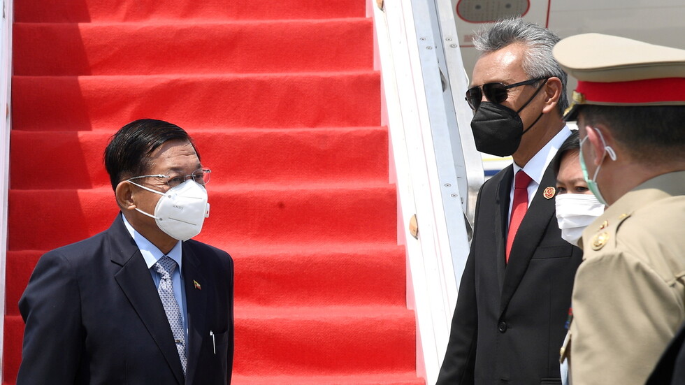 قادة دول جنوب شرقي آسيا يلتقون زعيم ميانمار الجديد في قمة طارئة