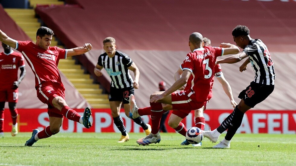 نيوكاسل يصعق ليفربول ويفرض عليه التعادل في الوقت القاتل (فيديو)